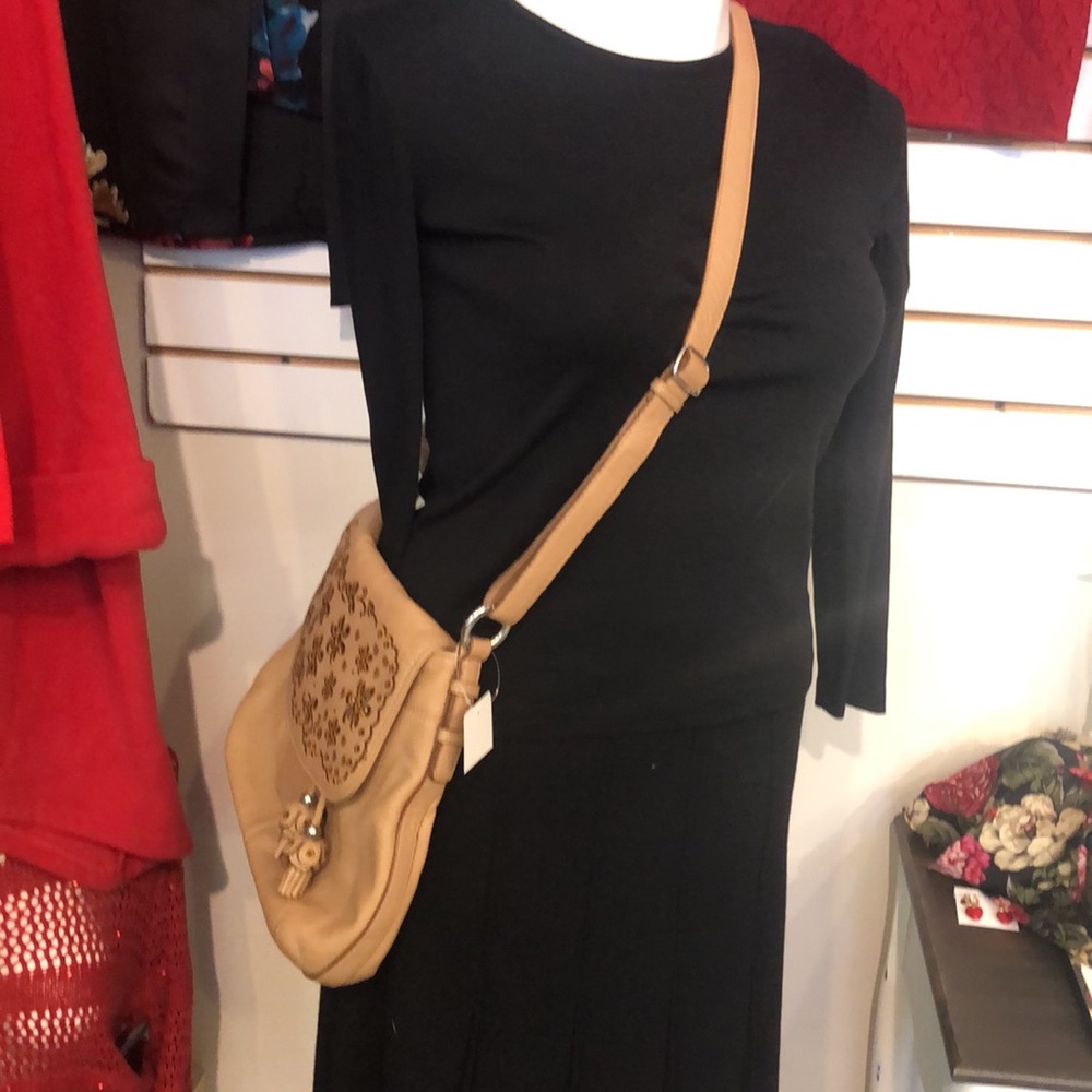 Brighton Handbag - Picture 3 of 13